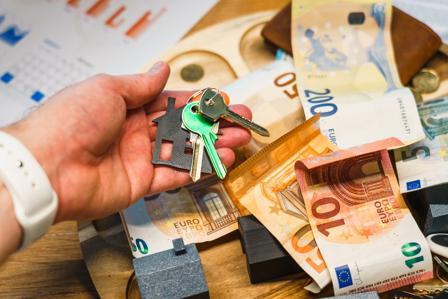 Renting vs. Buying: Pros and Cons